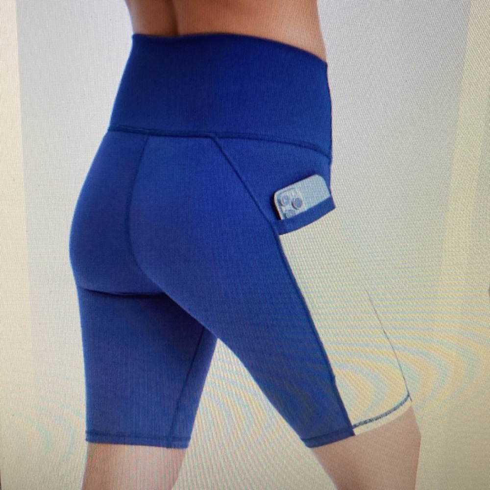 Fabletics shorts - Picture 2 of 3